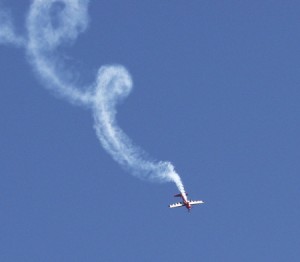 stunt-plane-smoke via djscottshirley.com